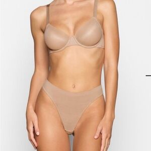 SKIMS Unlined Demi Bra